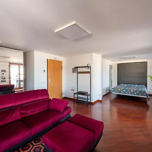 Casa Andrew New Roma